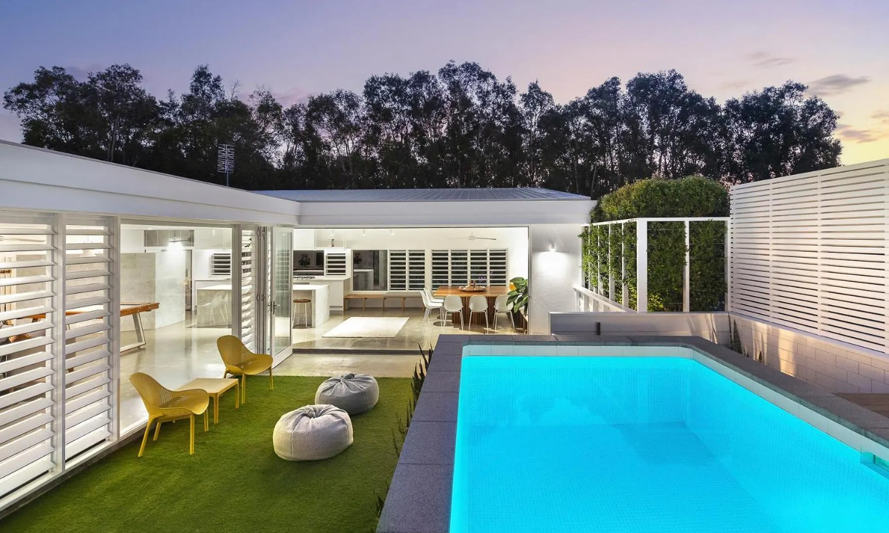 The Luxury White House Villa Peregian Springs